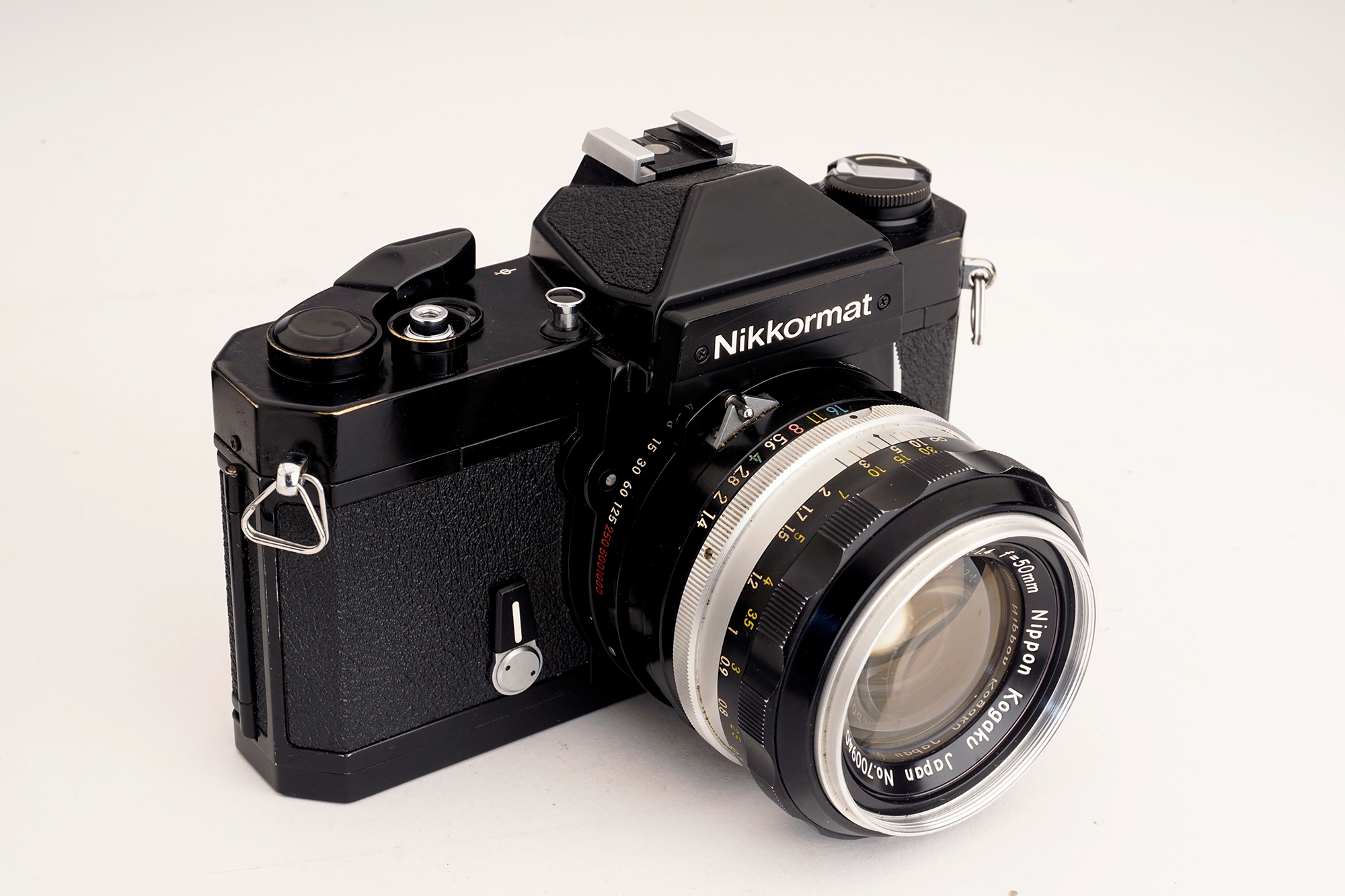 	Nikkormat FT2	